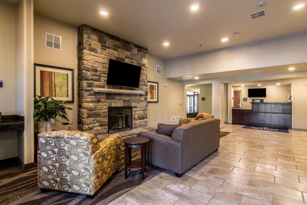 Cobblestone Inn & Suites - Barron Exteriör bild