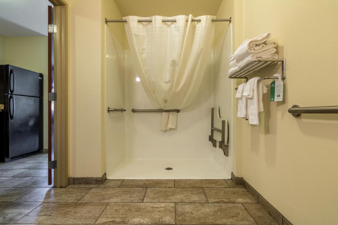 Cobblestone Inn & Suites - Barron Exteriör bild