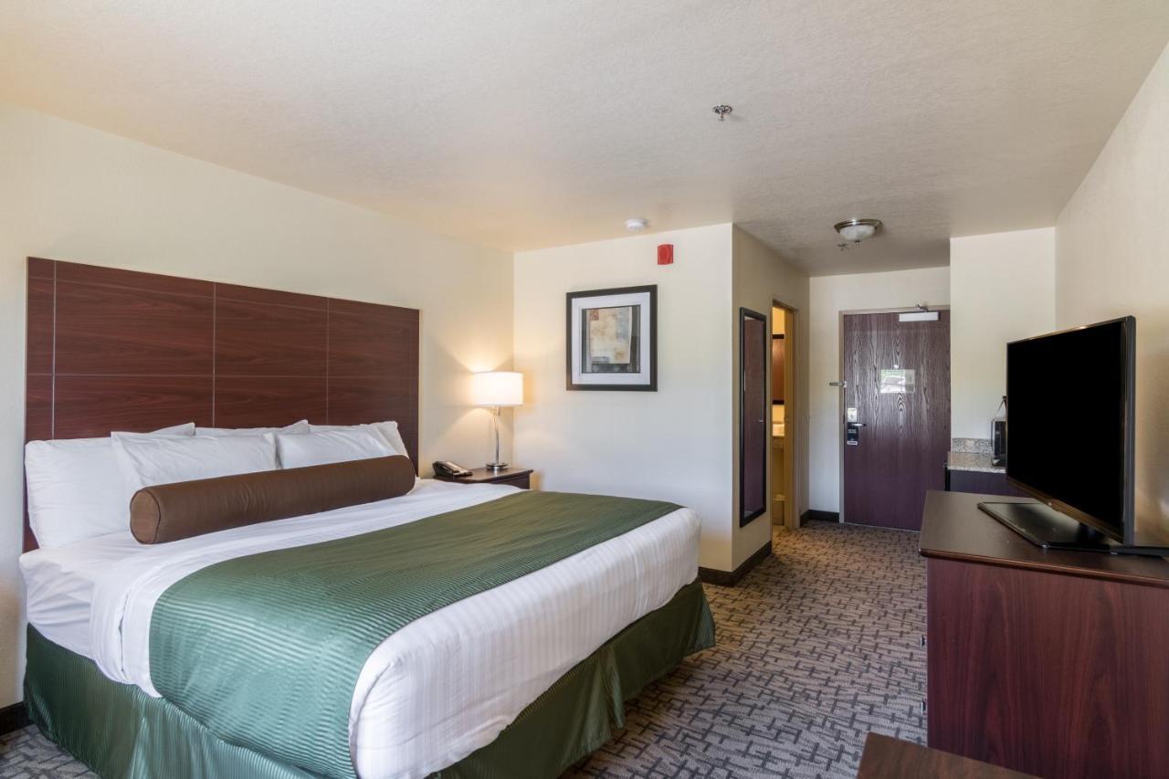 Cobblestone Inn & Suites - Barron Exteriör bild