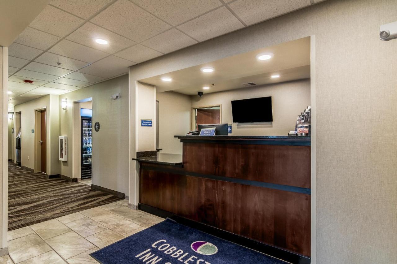 Cobblestone Inn & Suites - Barron Exteriör bild